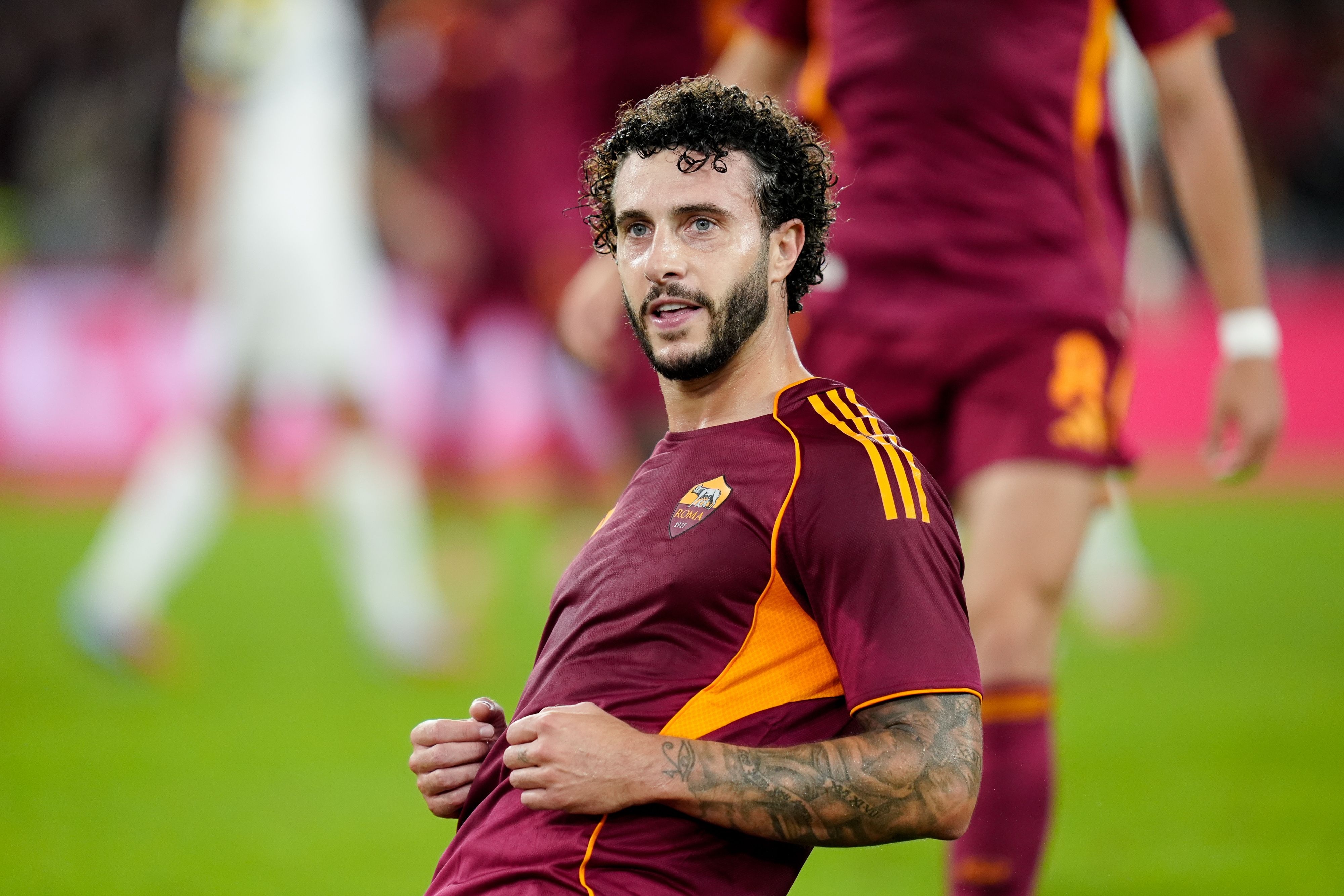 开云体育-记者：埃尔莫索本周一参加罗马全队合练，苏莱开始回训练场训练